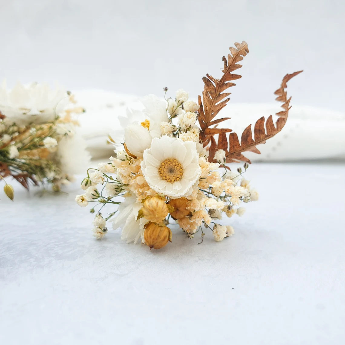 "Love in a Mist" Dried Flower Daisy & Fern Hair Pins - Lytton Rose Botanical